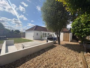 Photo 32- click for photo gallery